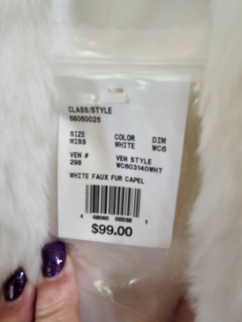 David's Bridal Fuax Fur Miss White Cape With Hook NWT - Picture 4 of 7